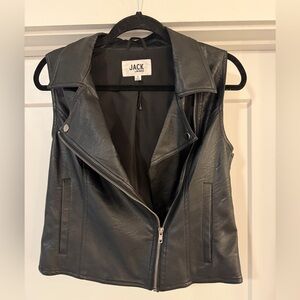 BB Dakota Women's Black Leather Vest